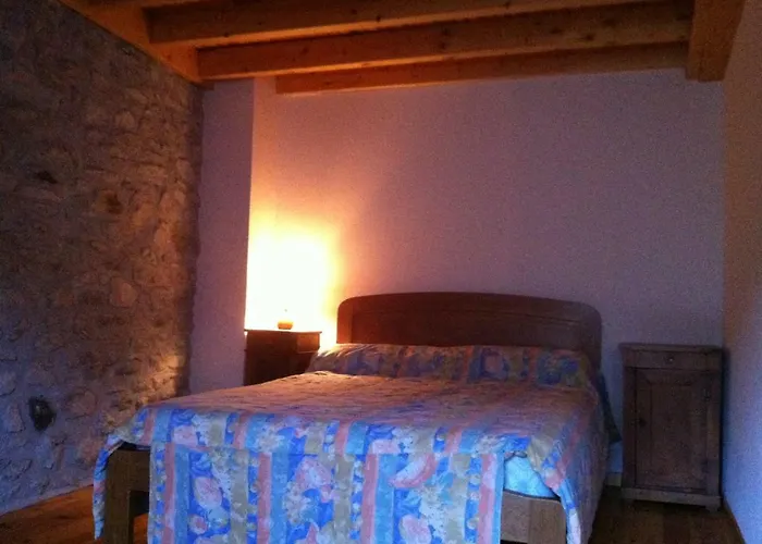 Maison De Caractere En Pierre Cal Blanic